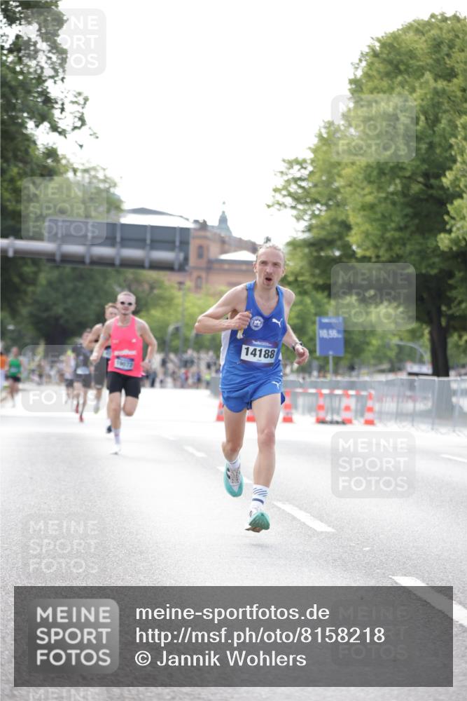 29.06.2025 - hella hamburg halbmarathon Jannik Wohlers http://msf.ph/oto/8158218 29.06.2025 09:38:48 Lombardsbrücke 14188, 16529 meine-sportfotos.de