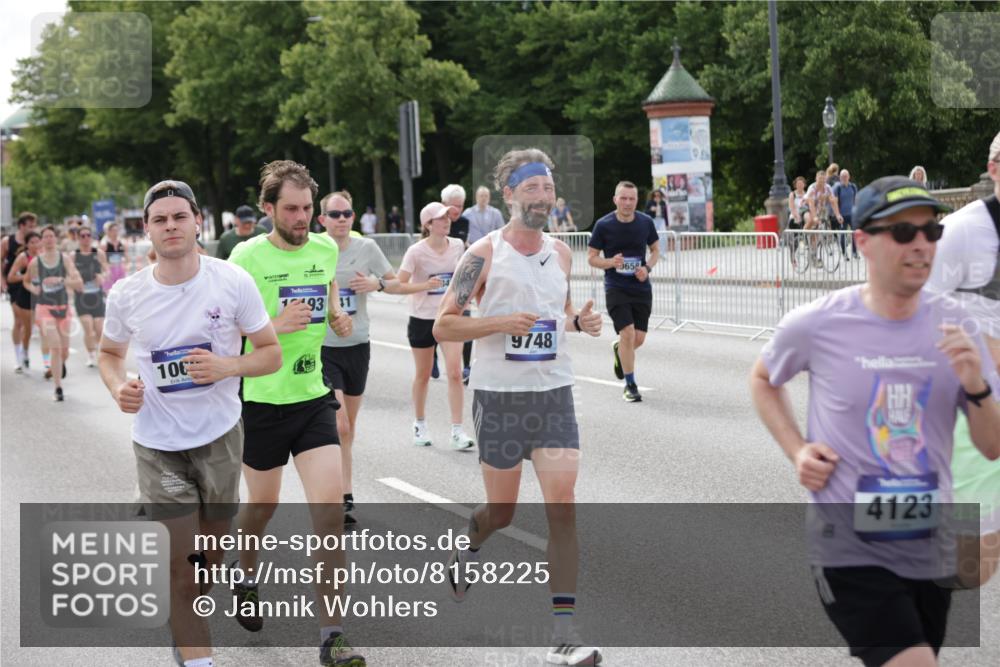 29.06.2025 - hella hamburg halbmarathon Jannik Wohlers http://msf.ph/oto/8158225 29.06.2025 10:18:05 Lombardsbrücke 1234, 1820, 2335, 2703, 3202, 3529, 4123, 4383, 4710, 5909, 6332, 6533, 7160, 7454, 8341, 9222, 9505, 9586, 9658, 9748, 9834, 10172, 10502, 10659, 10687, 12541, 12548, 12552, 12703, 12847, 13193, 13341, 13370, 13933, 14023, 14332, 14627, 14770, 15208, 15393, 15436, 15749, 16209, 16451, 16828, 16833, 17048, 17283, 17876, 18145, 18677, 18697, 18807, 18825 meine-sportfotos.de