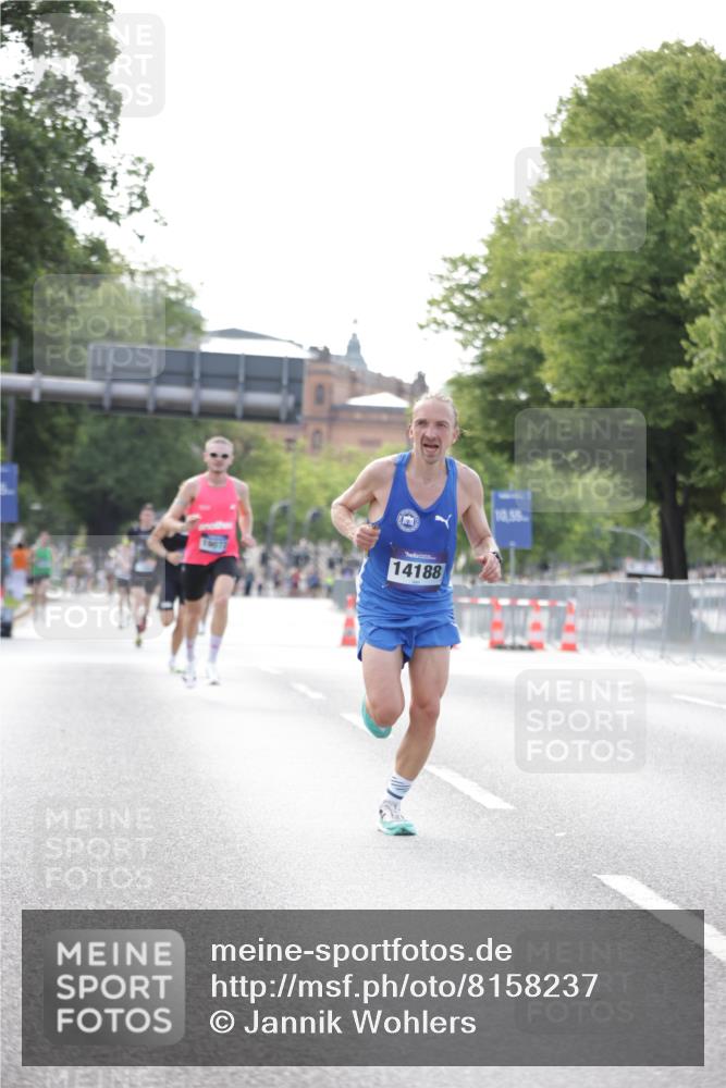 29.06.2025 - hella hamburg halbmarathon Jannik Wohlers http://msf.ph/oto/8158237 29.06.2025 09:38:48 Lombardsbrücke 14188, 16529 meine-sportfotos.de
