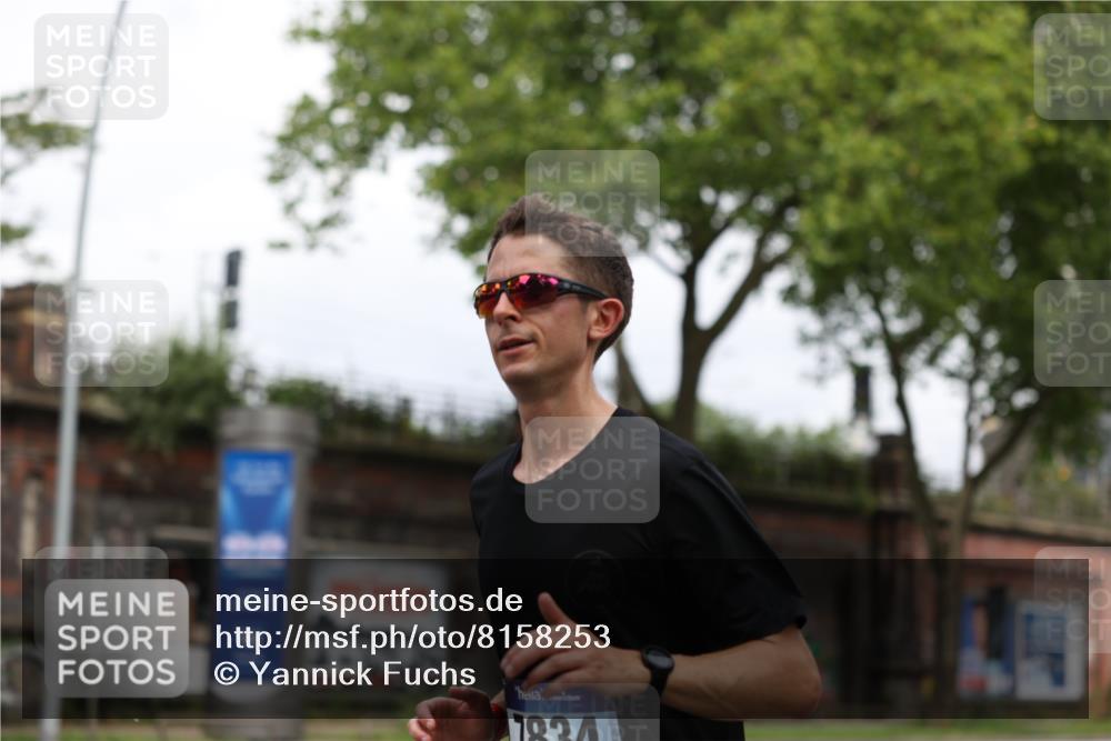 29.06.2025 - hella hamburg halbmarathon Yannick Fuchs http://msf.ph/oto/8158253 29.06.2025 10:19:00 20KM 5301, 6699, 7834, 7963, 9385, 9447, 10780, 13440, 19078 meine-sportfotos.de