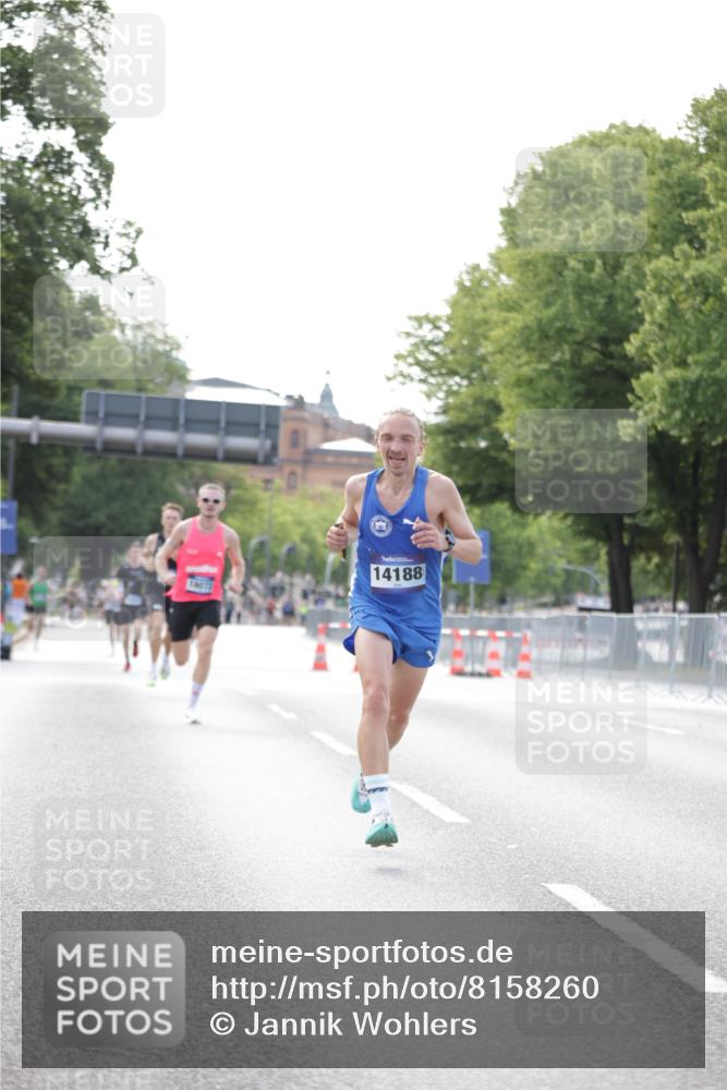 29.06.2025 - hella hamburg halbmarathon Jannik Wohlers http://msf.ph/oto/8158260 29.06.2025 09:38:48 Lombardsbrücke 14188, 16529 meine-sportfotos.de