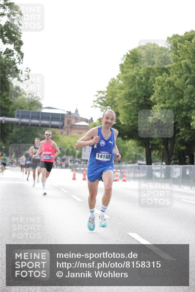 29.06.2025 - hella hamburg halbmarathon Jannik Wohlers http://msf.ph/oto/8158315 29.06.2025 09:38:49 Lombardsbrücke 14188, 16529, 19072 meine-sportfotos.de