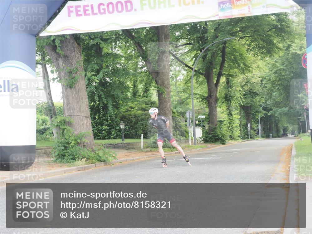 29.06.2025 - hella hamburg halbmarathon KatJ http://msf.ph/oto/8158321 29.06.2025 09:04:35 Zwischen KM18-KM19  meine-sportfotos.de