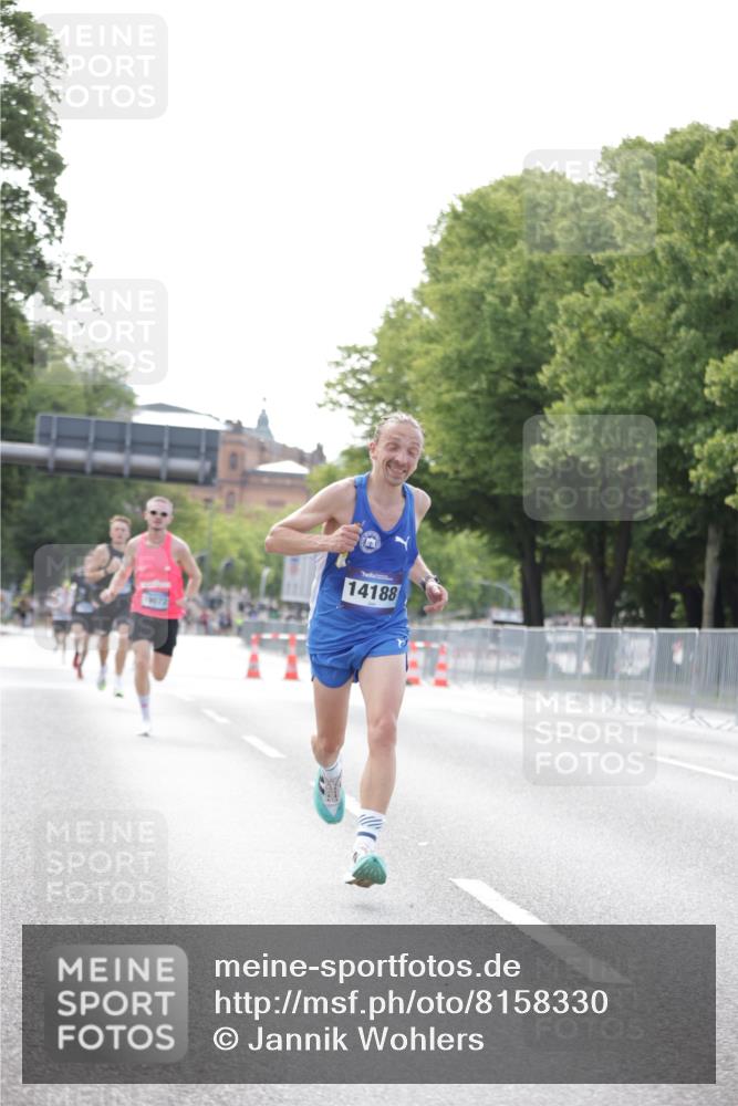 29.06.2025 - hella hamburg halbmarathon Jannik Wohlers http://msf.ph/oto/8158330 29.06.2025 09:38:49 Lombardsbrücke 14188, 16529, 19072 meine-sportfotos.de