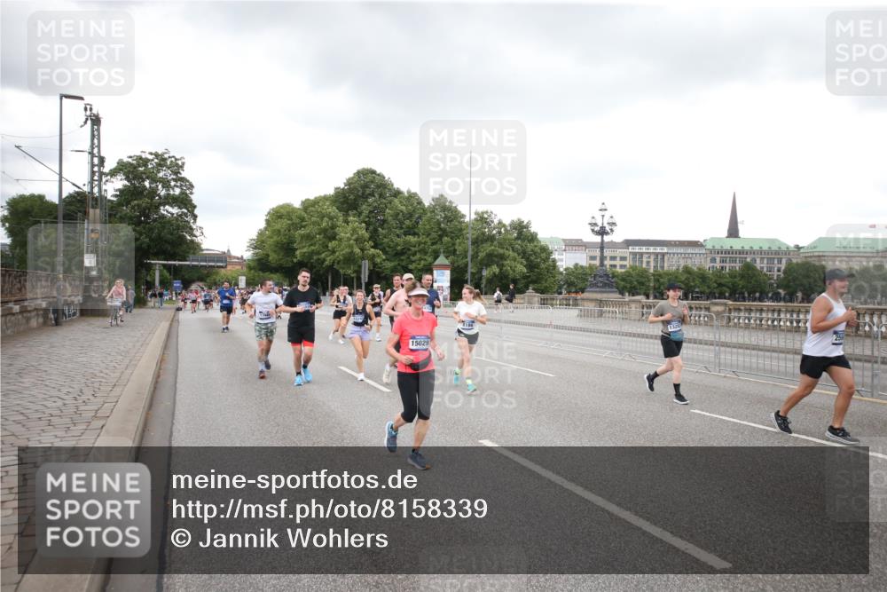 29.06.2025 - hella hamburg halbmarathon Jannik Wohlers http://msf.ph/oto/8158339 29.06.2025 10:54:27 Lombardsbrücke 1198, 2084, 2566, 2632, 3002, 4191, 4192, 5392, 5500, 5727, 5882, 6839, 6982, 8012, 8186, 9521, 9596, 10109, 10331, 10471, 10686, 11033, 11226, 11287, 12240, 12268, 12270, 13272, 13283, 13944, 13945, 13979, 13980, 14752, 15029, 15271, 15553, 16019, 16443, 16637, 18168, 18372, 19111 meine-sportfotos.de