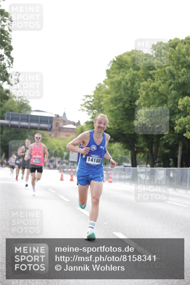 29.06.2025 - hella hamburg halbmarathon Jannik Wohlers http://msf.ph/oto/8158341 29.06.2025 09:38:49 Lombardsbrücke 14188, 16529, 19072 meine-sportfotos.de