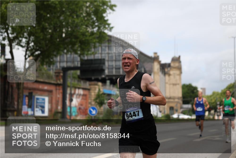 29.06.2025 - hella hamburg halbmarathon Yannick Fuchs http://msf.ph/oto/8158344 29.06.2025 10:19:05 20KM 5301, 6699, 6816, 7963, 9385, 9447, 10780, 11194, 12360, 13440, 19078 meine-sportfotos.de