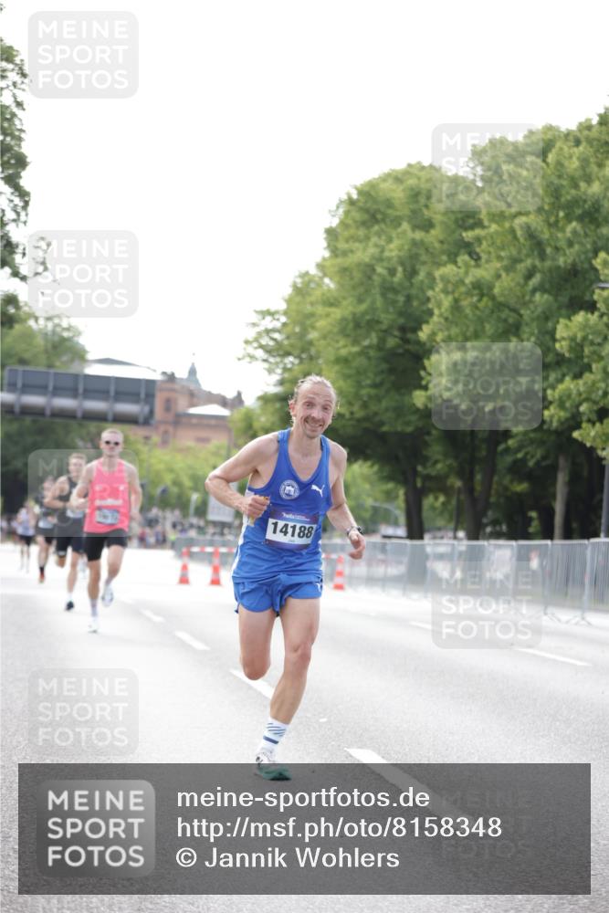 29.06.2025 - hella hamburg halbmarathon Jannik Wohlers http://msf.ph/oto/8158348 29.06.2025 09:38:49 Lombardsbrücke 14188, 16529, 19072 meine-sportfotos.de