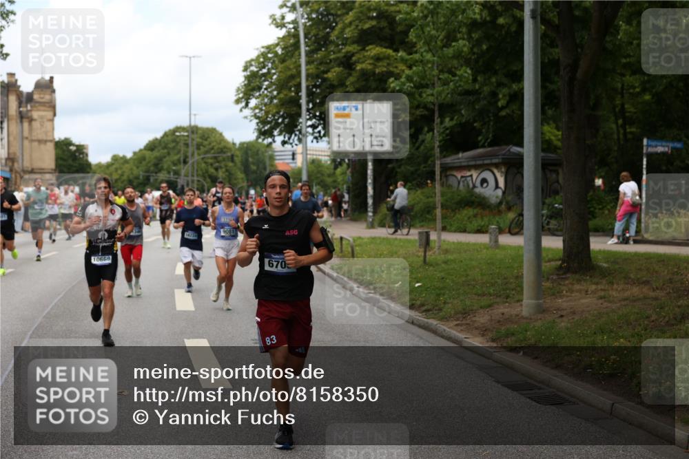 29.06.2025 - hella hamburg halbmarathon Yannick Fuchs http://msf.ph/oto/8158350 29.06.2025 10:38:35 20KM 1220, 1391, 1415, 1558, 1902, 2365, 2402, 2816, 3004, 3021, 3907, 4310, 4425, 4981, 4991, 4999, 5231, 5275, 5476, 5624, 5884, 6490, 6705, 6903, 6991, 7005, 7191, 7322, 8063, 8145, 8722, 9081, 9159, 9374, 9444, 9633, 10193, 10596, 10669, 10930, 11346, 11469, 12159, 12554, 12711, 12966, 13123, 13421, 13996, 14667, 14798, 14816, 14861, 15185, 15225, 15233, 15280, 15512, 15862, 16062, 16224, 16301, 16316, 16506, 16547, 16549, 16893, 17251, 17376, 17729, 17748, 17912 meine-sportfotos.de