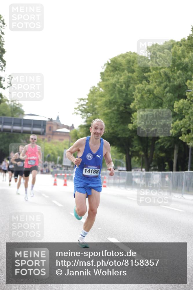 29.06.2025 - hella hamburg halbmarathon Jannik Wohlers http://msf.ph/oto/8158357 29.06.2025 09:38:49 Lombardsbrücke 14188, 16529, 19072 meine-sportfotos.de