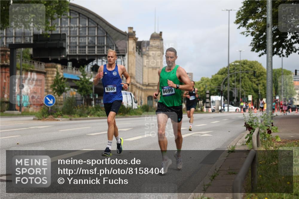 29.06.2025 - hella hamburg halbmarathon Yannick Fuchs http://msf.ph/oto/8158404 29.06.2025 10:19:07 20KM 5301, 6699, 6816, 7963, 9385, 9447, 10234, 10780, 11194, 12360, 13440, 19078 meine-sportfotos.de