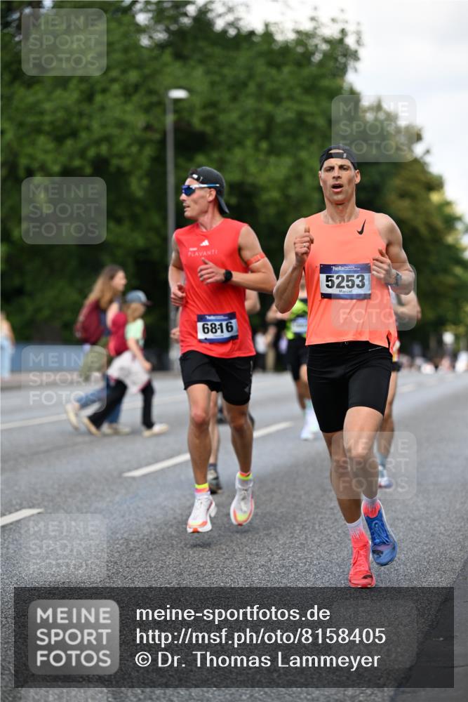 29.06.2025 - hella hamburg halbmarathon Dr. Thomas Lammeyer http://msf.ph/oto/8158405 29.06.2025 09:43:40 Kennedybrücke 5253, 6816, 9151, 9447, 9475 meine-sportfotos.de