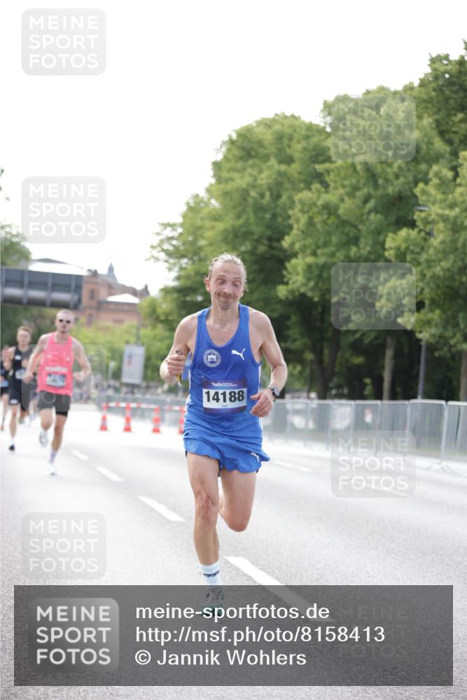 29.06.2025 - hella hamburg halbmarathon Jannik Wohlers http://msf.ph/oto/8158413 29.06.2025 09:38:49 Lombardsbrücke 14188, 16529, 19072 meine-sportfotos.de