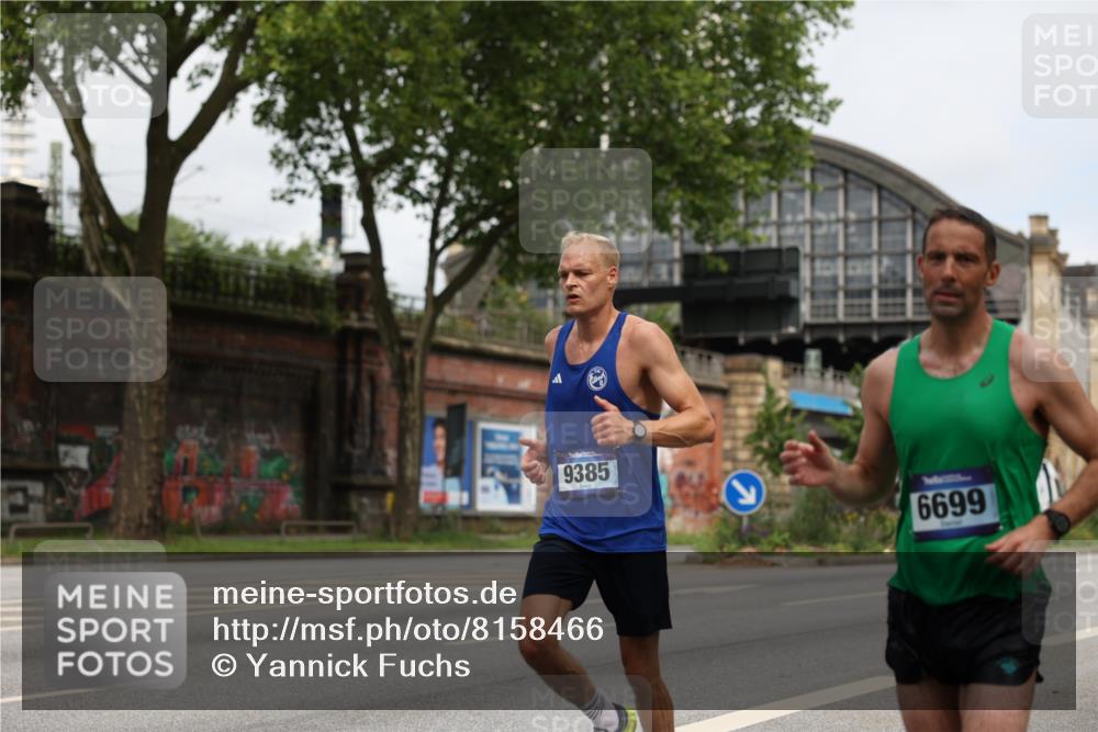 29.06.2025 - hella hamburg halbmarathon Yannick Fuchs http://msf.ph/oto/8158466 29.06.2025 10:19:08 20KM 5301, 6699, 6816, 7963, 9385, 9447, 10234, 10780, 11194, 12360, 13440, 19078 meine-sportfotos.de