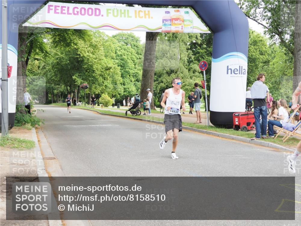 29.06.2025 - hella hamburg halbmarathon MichiJ http://msf.ph/oto/8158510 29.06.2025 10:08:59 Zwischen KM18-KM19 14932, 19072 meine-sportfotos.de