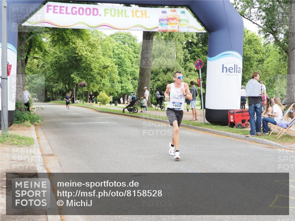 29.06.2025 - hella hamburg halbmarathon MichiJ http://msf.ph/oto/8158528 29.06.2025 10:08:59 Zwischen KM18-KM19 14932, 19072 meine-sportfotos.de
