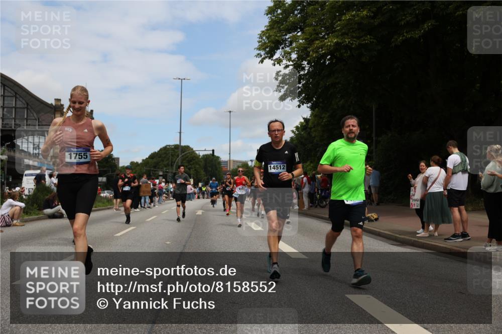 29.06.2025 - hella hamburg halbmarathon Yannick Fuchs http://msf.ph/oto/8158552 29.06.2025 11:16:59 20KM 1072, 1110, 1349, 1401, 1755, 2125, 2478, 2993, 3770, 5251, 5369, 5395, 5412, 6030, 6303, 6784, 6785, 6874, 6939, 8025, 8181, 8206, 8207, 8327, 8511, 8896, 9556, 10158, 10880, 11596, 11756, 13264, 14510, 14512, 14615, 14793, 14821, 15324, 15619, 16511, 17335, 17341, 17885, 18060, 18246 meine-sportfotos.de