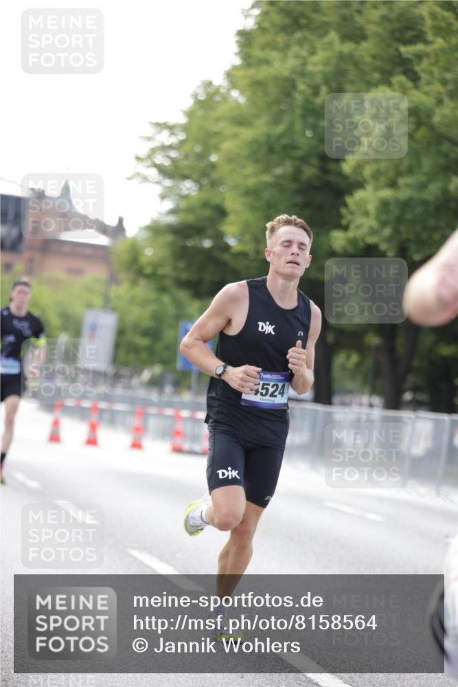 29.06.2025 - hella hamburg halbmarathon Jannik Wohlers http://msf.ph/oto/8158564 29.06.2025 09:38:53 Lombardsbrücke 4524, 14188, 16529, 18694, 19072 meine-sportfotos.de