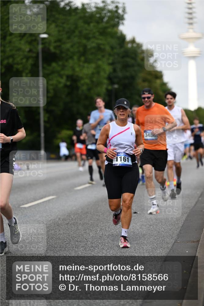 29.06.2025 - hella hamburg halbmarathon Dr. Thomas Lammeyer http://msf.ph/oto/8158566 29.06.2025 10:08:23 Kennedybrücke 1032, 1161, 1355, 1367, 1377, 1674, 2277, 2979, 3413, 3488, 4488, 4951, 5354, 5363, 5365, 5976, 6706, 6709, 7485, 8177, 9526, 10756 meine-sportfotos.de