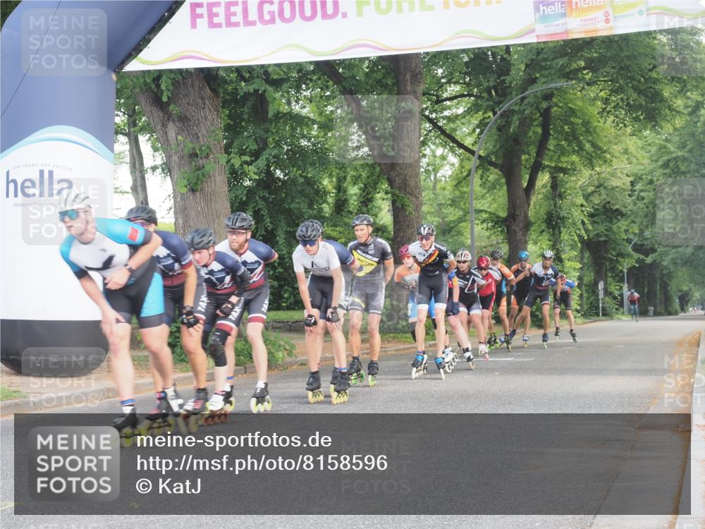 29.06.2025 - hella hamburg halbmarathon KatJ http://msf.ph/oto/8158596 29.06.2025 09:04:55 Zwischen KM18-KM19  meine-sportfotos.de
