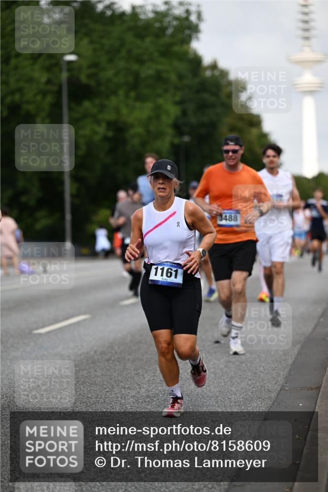 29.06.2025 - hella hamburg halbmarathon Dr. Thomas Lammeyer http://msf.ph/oto/8158609 29.06.2025 10:08:23 Kennedybrücke 1032, 1161, 1355, 1367, 1377, 1674, 2277, 2979, 3413, 3488, 4488, 4951, 5354, 5363, 5365, 5976, 6706, 6709, 7485, 8177, 9526, 10756 meine-sportfotos.de