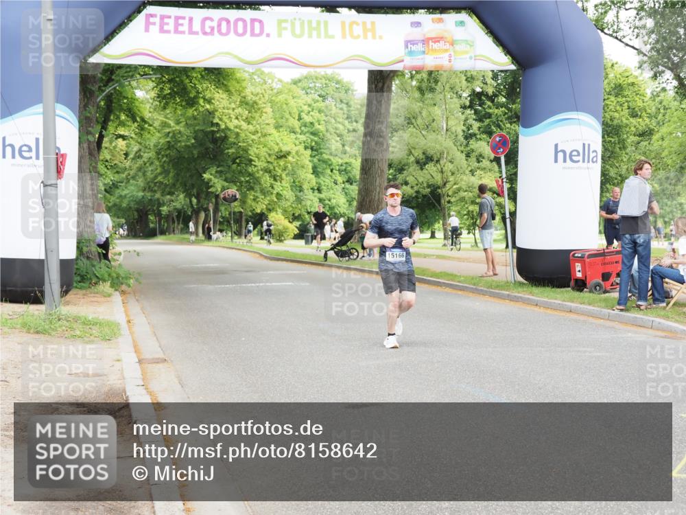 29.06.2025 - hella hamburg halbmarathon MichiJ http://msf.ph/oto/8158642 29.06.2025 10:09:06 Zwischen KM18-KM19 14932 meine-sportfotos.de