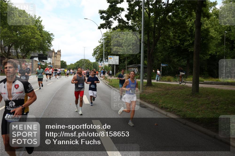 29.06.2025 - hella hamburg halbmarathon Yannick Fuchs http://msf.ph/oto/8158653 29.06.2025 10:38:37 20KM 1057, 1220, 1391, 1415, 1558, 1782, 1902, 1941, 2365, 2402, 2816, 3004, 3021, 3305, 3907, 4310, 4425, 4981, 4991, 4999, 5231, 5275, 5476, 5624, 5884, 6490, 6705, 6903, 6991, 7005, 7191, 7322, 8063, 8722, 9081, 9159, 9374, 9444, 9633, 10193, 10596, 10669, 10930, 11346, 11469, 12159, 12554, 12711, 12966, 13123, 13421, 13996, 14667, 14798, 14816, 15185, 15225, 15233, 15280, 15512, 15862, 16062, 16224, 16316, 16506, 16547, 16893, 17251, 17729, 17748, 18806 meine-sportfotos.de