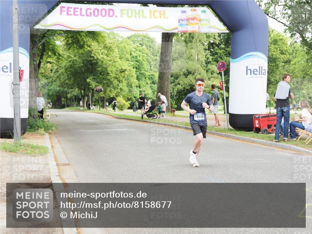 29.06.2025 - hella hamburg halbmarathon MichiJ http://msf.ph/oto/8158677 29.06.2025 10:09:06 Zwischen KM18-KM19 14932 meine-sportfotos.de