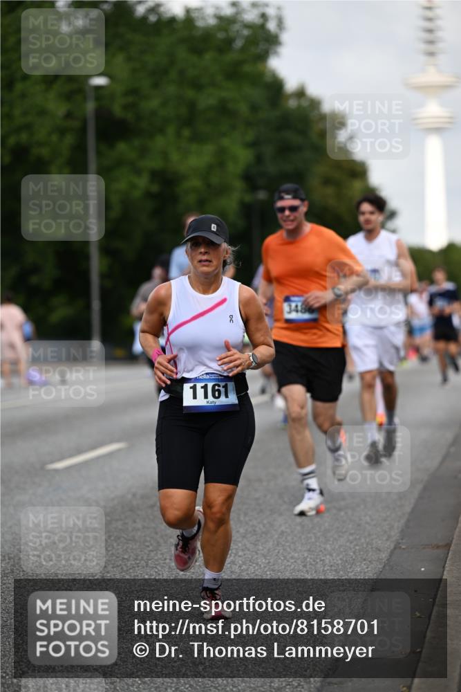 29.06.2025 - hella hamburg halbmarathon Dr. Thomas Lammeyer http://msf.ph/oto/8158701 29.06.2025 10:08:24 Kennedybrücke 1032, 1161, 1355, 1367, 1377, 1674, 2277, 2979, 3413, 3488, 4488, 4951, 5354, 5363, 5365, 5976, 6706, 6709, 7485, 9526, 10756, 10962 meine-sportfotos.de