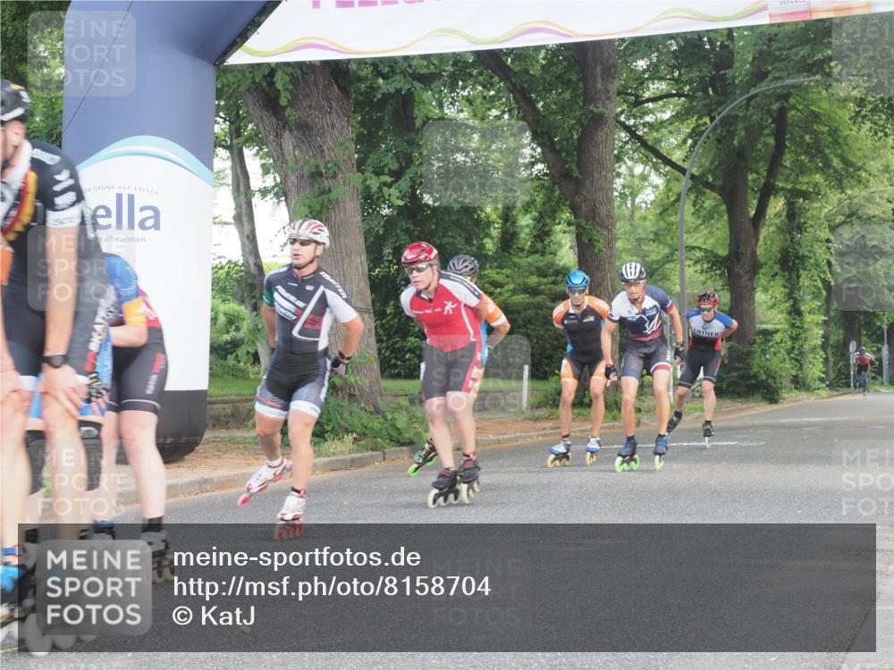 29.06.2025 - hella hamburg halbmarathon KatJ http://msf.ph/oto/8158704 29.06.2025 09:04:56 Zwischen KM18-KM19  meine-sportfotos.de