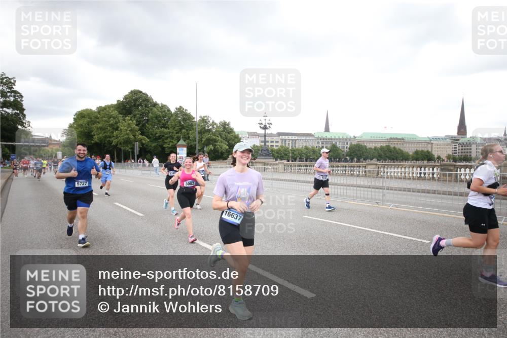 29.06.2025 - hella hamburg halbmarathon Jannik Wohlers http://msf.ph/oto/8158709 29.06.2025 10:54:33 Lombardsbrücke 2566, 2632, 3002, 3274, 4191, 4192, 5392, 5500, 5727, 5882, 6839, 7238, 8012, 8186, 9596, 10109, 10686, 11226, 11788, 11908, 12147, 12148, 12240, 13283, 13548, 13944, 13945, 13979, 13980, 14752, 15271, 15553, 16057, 16432, 16433, 16443, 16637, 16664, 16665, 17090, 18168, 18372 meine-sportfotos.de