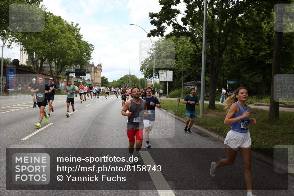 29.06.2025 - hella hamburg halbmarathon Yannick Fuchs http://msf.ph/oto/8158743 29.06.2025 10:38:38 20KM 1057, 1220, 1391, 1415, 1468, 1558, 1782, 1902, 1941, 2365, 2402, 2415, 2816, 3004, 3021, 3305, 3907, 4310, 4425, 4981, 4991, 4999, 5231, 5275, 5476, 5624, 5884, 6490, 6903, 7005, 7191, 7322, 8063, 8722, 9081, 9159, 9374, 9444, 9633, 10193, 10596, 10669, 10930, 11346, 11469, 12159, 12554, 12711, 12966, 13123, 13421, 13996, 14667, 14798, 14816, 15185, 15225, 15233, 15280, 15512, 15862, 16062, 16224, 16316, 16506, 16893, 17097, 17251, 17729, 17748, 18560, 18806 meine-sportfotos.de