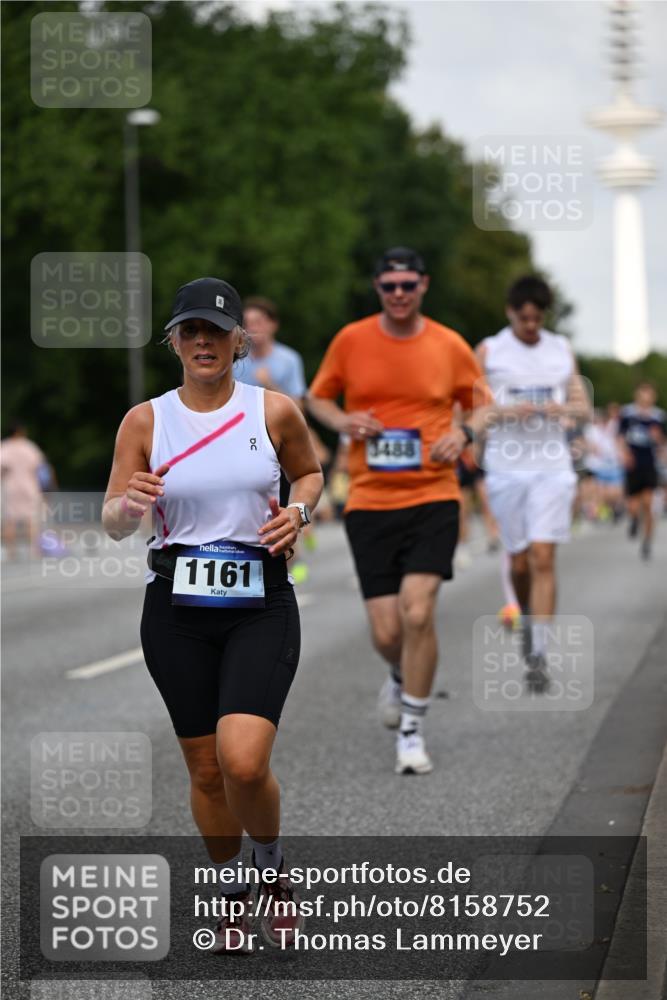 29.06.2025 - hella hamburg halbmarathon Dr. Thomas Lammeyer http://msf.ph/oto/8158752 29.06.2025 10:08:24 Kennedybrücke 1032, 1161, 1355, 1367, 1377, 1674, 2277, 2979, 3413, 3488, 4488, 4951, 5354, 5363, 5365, 5976, 6706, 6709, 7485, 9526, 10756, 10962 meine-sportfotos.de