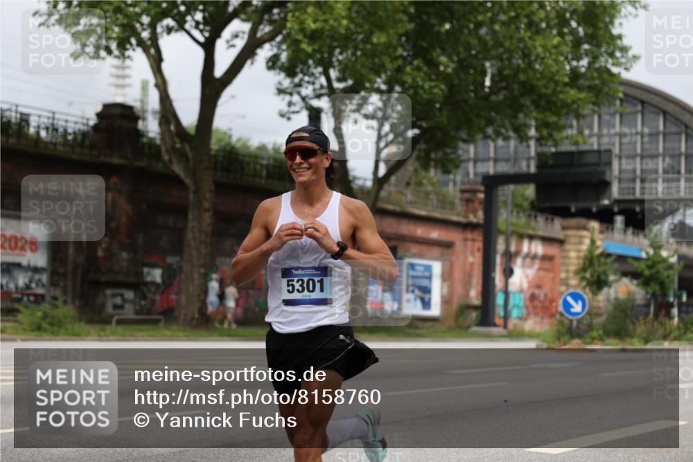 29.06.2025 - hella hamburg halbmarathon Yannick Fuchs http://msf.ph/oto/8158760 29.06.2025 10:19:19 20KM 2459, 5301, 6816, 7331, 7963, 9269, 10234, 10780, 11194, 12360, 13440, 14753, 17614, 18569, 19041 meine-sportfotos.de