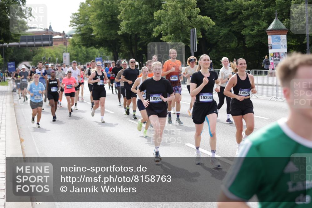 29.06.2025 - hella hamburg halbmarathon Jannik Wohlers http://msf.ph/oto/8158763 29.06.2025 10:18:12 Lombardsbrücke 1234, 1521, 1820, 2703, 2821, 3202, 3529, 3591, 3592, 4123, 4383, 4802, 5049, 5910, 6332, 6533, 7160, 7214, 7454, 8341, 8665, 9276, 9505, 9586, 9658, 9748, 10172, 10502, 10687, 10856, 11020, 12541, 12548, 12552, 12703, 12847, 13193, 13933, 14023, 14247, 14332, 14627, 14760, 14770, 14967, 15138, 15208, 15393, 15402, 15436, 15749, 16209, 16451, 16828, 17048, 17283, 17567, 18246, 18336, 18456, 18697, 18807, 18825 meine-sportfotos.de