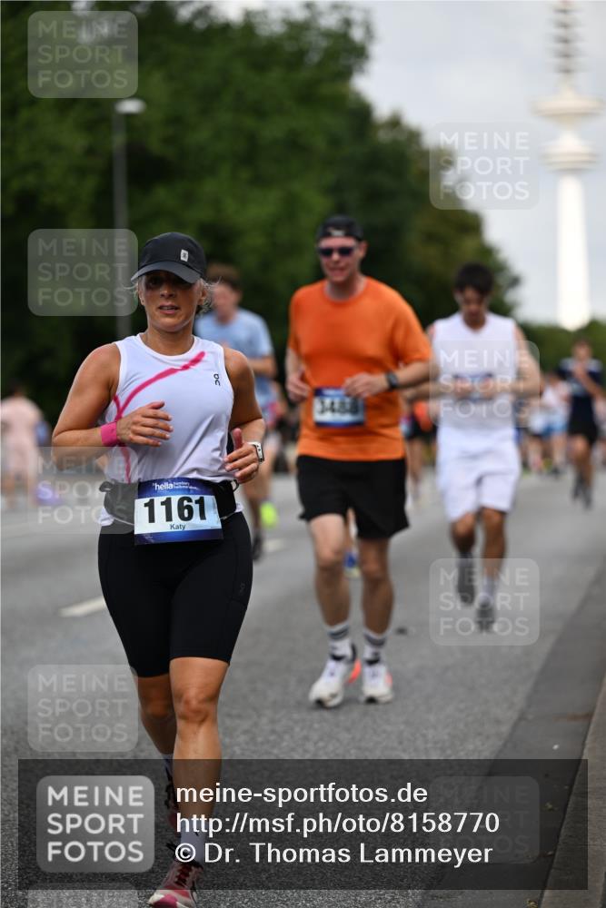 29.06.2025 - hella hamburg halbmarathon Dr. Thomas Lammeyer http://msf.ph/oto/8158770 29.06.2025 10:08:24 Kennedybrücke 1032, 1161, 1355, 1367, 1377, 1674, 2277, 2979, 3413, 3488, 4488, 4951, 5354, 5363, 5365, 5976, 6706, 6709, 7485, 9526, 10756, 10962 meine-sportfotos.de