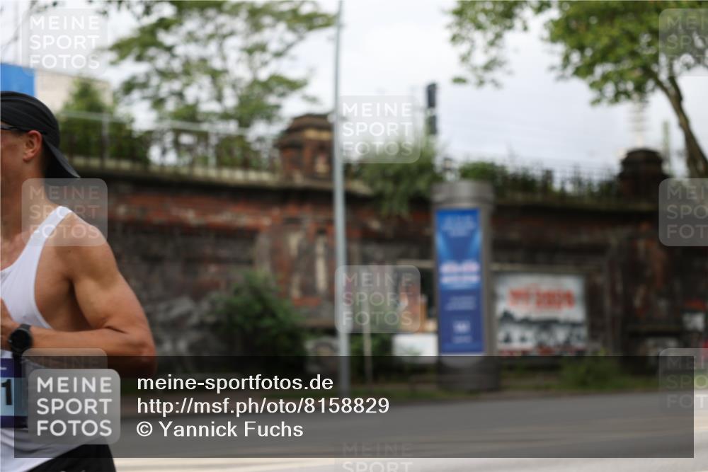 29.06.2025 - hella hamburg halbmarathon Yannick Fuchs http://msf.ph/oto/8158829 29.06.2025 10:19:19 20KM 2459, 5301, 6816, 7331, 7963, 9269, 10234, 10780, 11194, 12360, 13440, 14753, 17614, 18569, 19041 meine-sportfotos.de