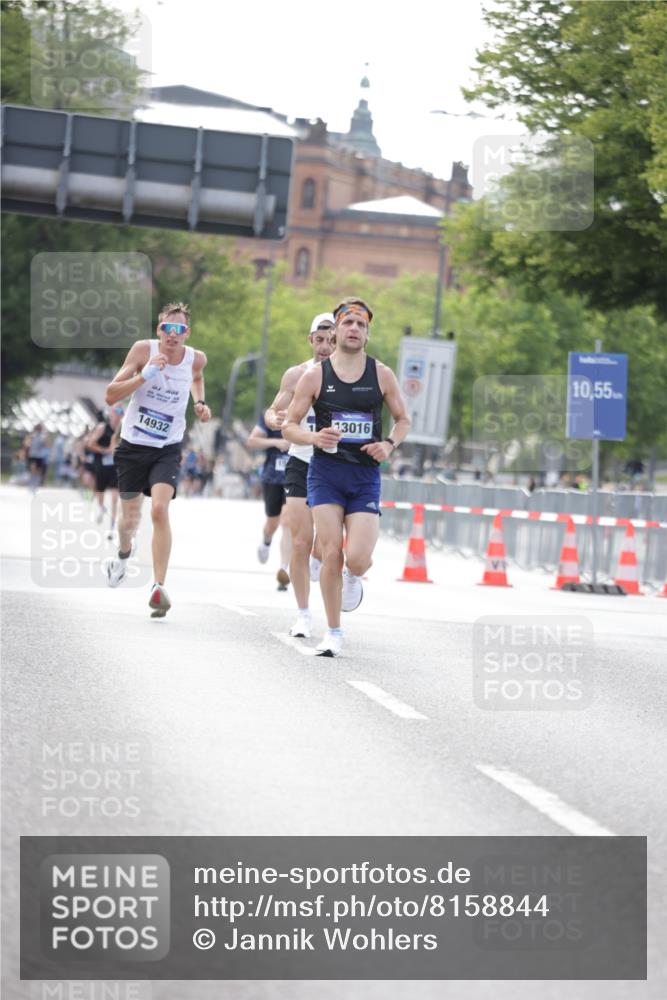 29.06.2025 - hella hamburg halbmarathon Jannik Wohlers http://msf.ph/oto/8158844 29.06.2025 09:38:56 Lombardsbrücke 4524, 14188, 16529, 18694, 19072 meine-sportfotos.de