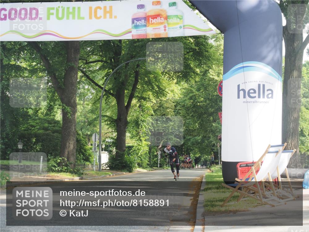 29.06.2025 - hella hamburg halbmarathon KatJ http://msf.ph/oto/8158891 29.06.2025 09:06:11 Zwischen KM18-KM19  meine-sportfotos.de