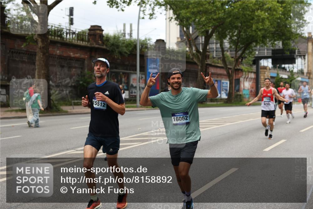 29.06.2025 - hella hamburg halbmarathon Yannick Fuchs http://msf.ph/oto/8158892 29.06.2025 10:38:40 20KM 1057, 1220, 1391, 1415, 1468, 1558, 1782, 1902, 1941, 2365, 2402, 2415, 2816, 3004, 3021, 3305, 3907, 4310, 4425, 4981, 4991, 4999, 5231, 5275, 5476, 5624, 5884, 6490, 6903, 7005, 7191, 7322, 8063, 8722, 9159, 9374, 9444, 9633, 10193, 10596, 10669, 10930, 11346, 11469, 12159, 12554, 12711, 12966, 13123, 13421, 13996, 14667, 14798, 14816, 15185, 15225, 15233, 15280, 15512, 15862, 16062, 16224, 16316, 16506, 16893, 17097, 17251, 17729, 17748, 18560, 18806, 19207 meine-sportfotos.de