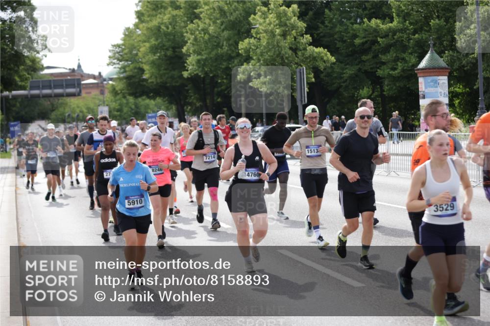 29.06.2025 - hella hamburg halbmarathon Jannik Wohlers http://msf.ph/oto/8158893 29.06.2025 10:18:15 Lombardsbrücke 1234, 1521, 1820, 2703, 2781, 2821, 3202, 3529, 3591, 3592, 4123, 4383, 4802, 5049, 5834, 5910, 6332, 6533, 7121, 7160, 7214, 7454, 8341, 8665, 9276, 9505, 9586, 9658, 9748, 10172, 10502, 10687, 10856, 11020, 12239, 12347, 12541, 12548, 12552, 12703, 12847, 12890, 13193, 14023, 14247, 14294, 14332, 14532, 14627, 14760, 14967, 15138, 15208, 15402, 15436, 15749, 15881, 16196, 16209, 16451, 17027, 17048, 17052, 17567, 18246, 18336, 18456 meine-sportfotos.de