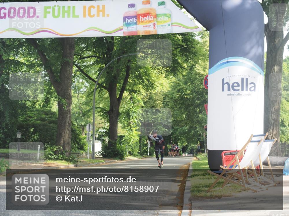 29.06.2025 - hella hamburg halbmarathon KatJ http://msf.ph/oto/8158907 29.06.2025 09:06:11 Zwischen KM18-KM19  meine-sportfotos.de