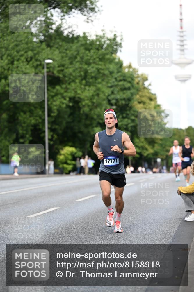 29.06.2025 - hella hamburg halbmarathon Dr. Thomas Lammeyer http://msf.ph/oto/8158918 29.06.2025 09:43:51 Kennedybrücke 5253, 6816, 9151, 9475 meine-sportfotos.de