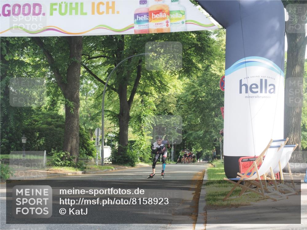 29.06.2025 - hella hamburg halbmarathon KatJ http://msf.ph/oto/8158923 29.06.2025 09:06:11 Zwischen KM18-KM19  meine-sportfotos.de