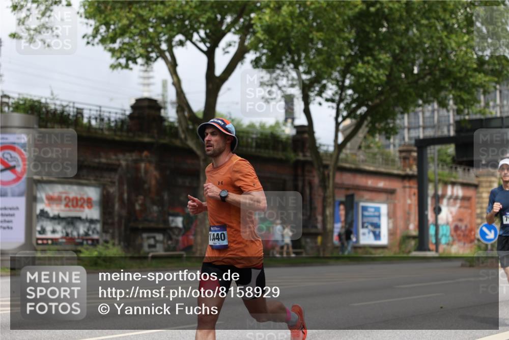 29.06.2025 - hella hamburg halbmarathon Yannick Fuchs http://msf.ph/oto/8158929 29.06.2025 10:19:23 20KM 2459, 6816, 7331, 7963, 9269, 10234, 10780, 11194, 11678, 12360, 13440, 14753, 17614, 18569, 19041 meine-sportfotos.de
