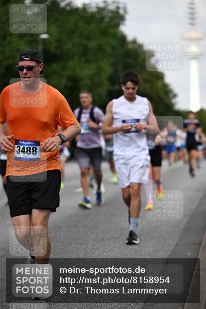 29.06.2025 - hella hamburg halbmarathon Dr. Thomas Lammeyer http://msf.ph/oto/8158954 29.06.2025 10:08:26 Kennedybrücke 1032, 1161, 1355, 1367, 1377, 1674, 2979, 3413, 3488, 4488, 4904, 4951, 5354, 5363, 5365, 5976, 6706, 6709, 7485, 9526, 10213, 10756, 10962 meine-sportfotos.de