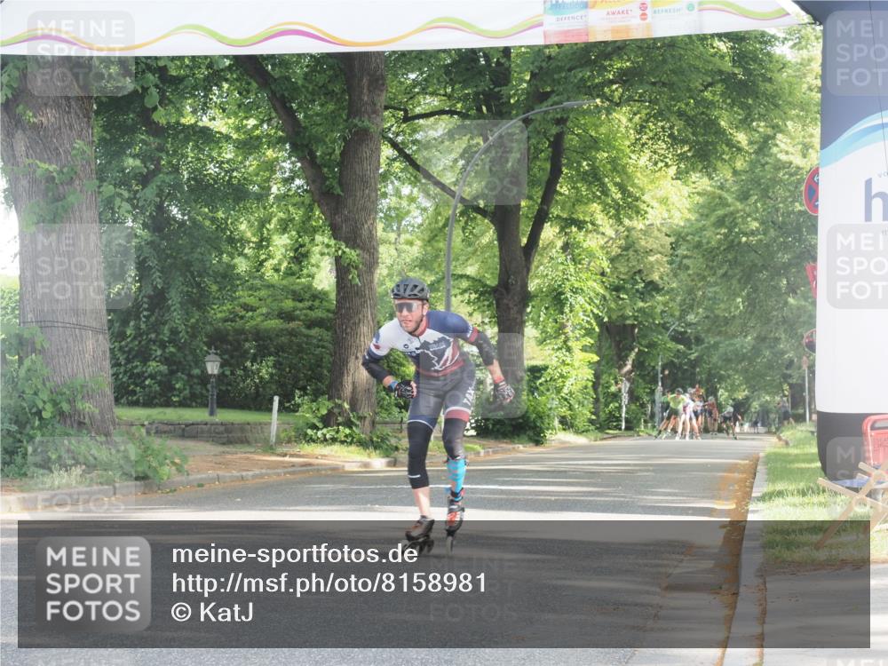 29.06.2025 - hella hamburg halbmarathon KatJ http://msf.ph/oto/8158981 29.06.2025 09:06:13 Zwischen KM18-KM19  meine-sportfotos.de