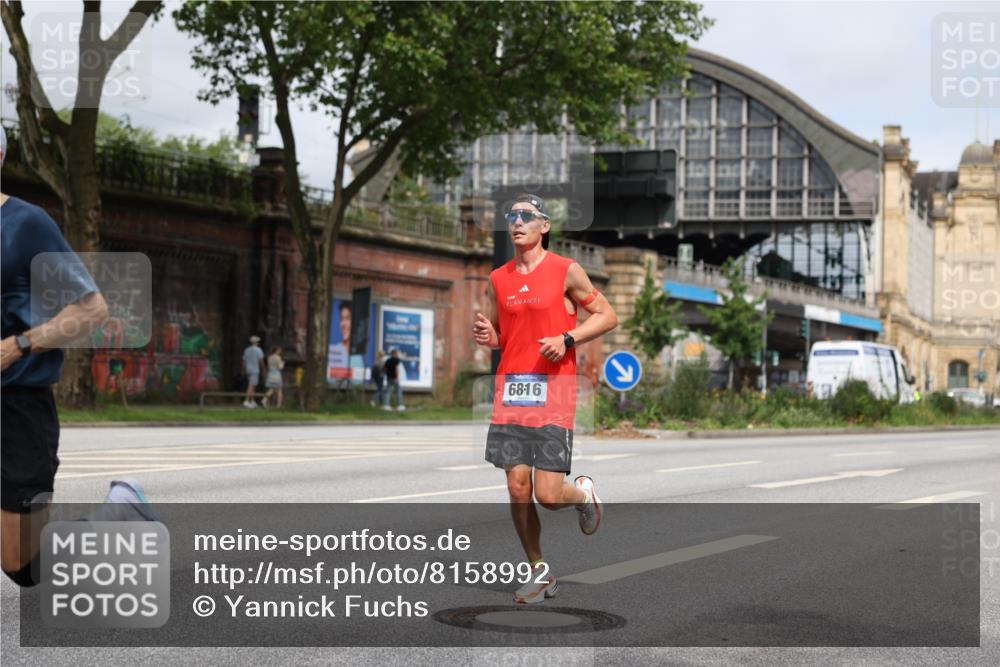 29.06.2025 - hella hamburg halbmarathon Yannick Fuchs http://msf.ph/oto/8158992 29.06.2025 10:19:24 20KM 2459, 6816, 7331, 7963, 9269, 10234, 10780, 11194, 11678, 12360, 13440, 14753, 17614, 18569, 19041 meine-sportfotos.de