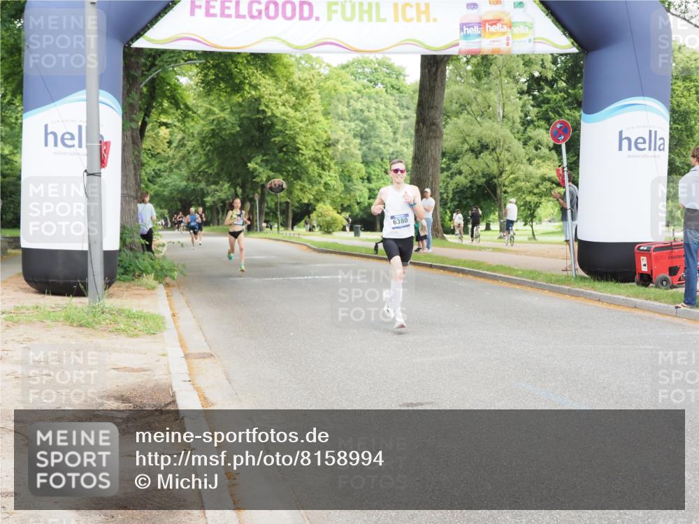 29.06.2025 - hella hamburg halbmarathon MichiJ http://msf.ph/oto/8158994 29.06.2025 10:09:48 Zwischen KM18-KM19 11342, 15495 meine-sportfotos.de