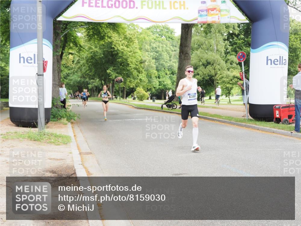 29.06.2025 - hella hamburg halbmarathon MichiJ http://msf.ph/oto/8159030 29.06.2025 10:09:48 Zwischen KM18-KM19 11342, 15495 meine-sportfotos.de